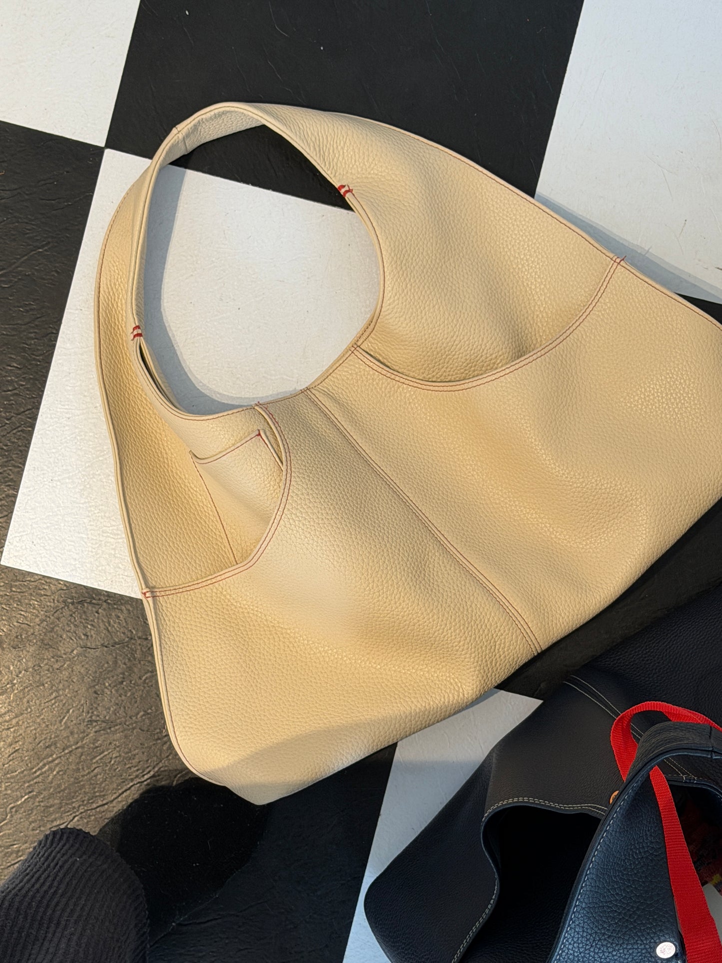 Polly Ivory sample